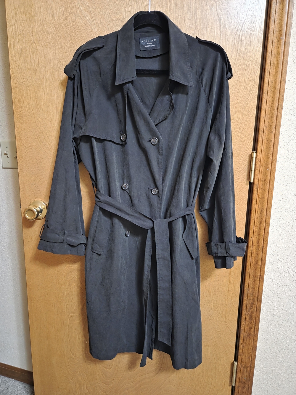 Love Tree Women's Black Trench Coat